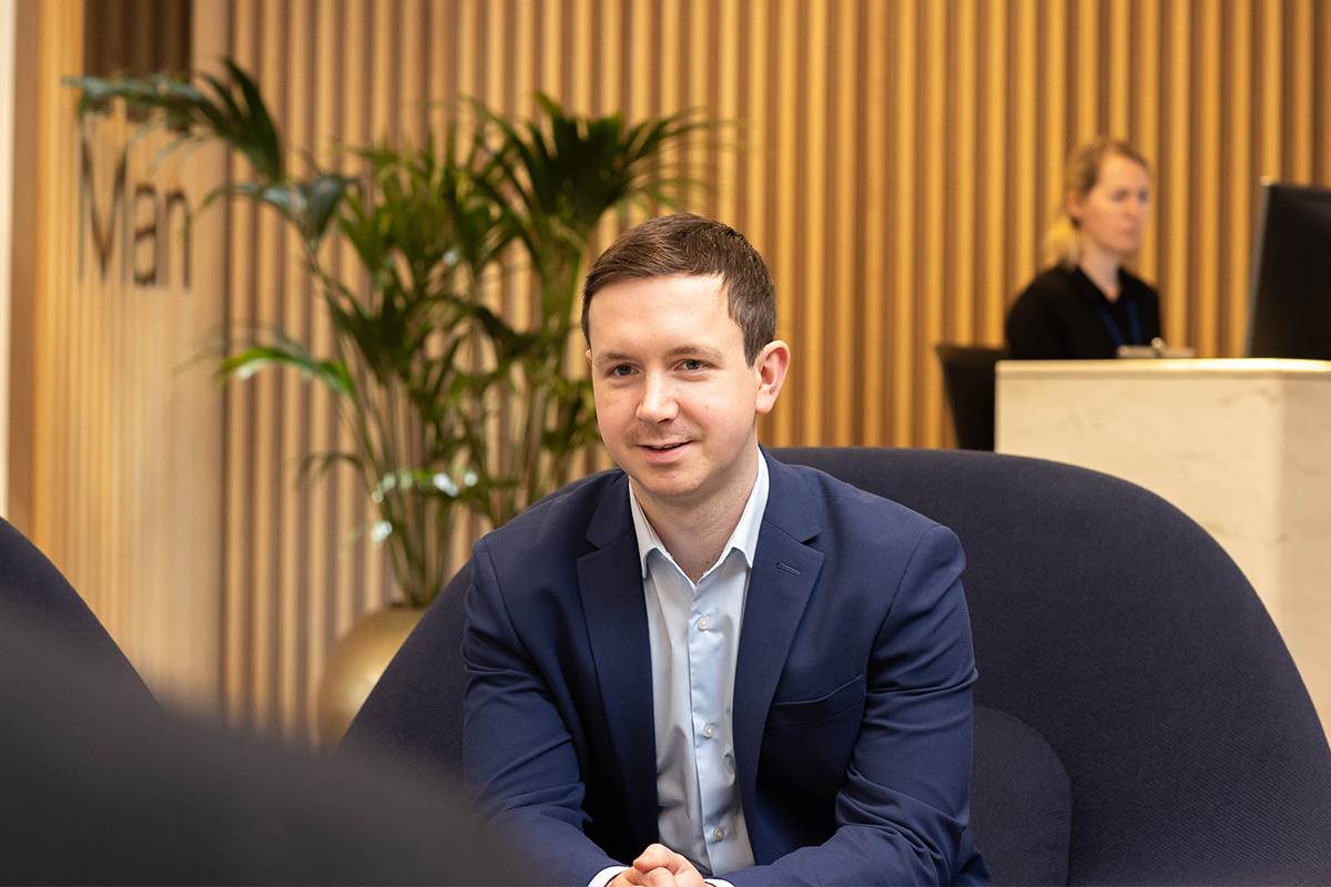 Careers-Page--Graduate-Image-1